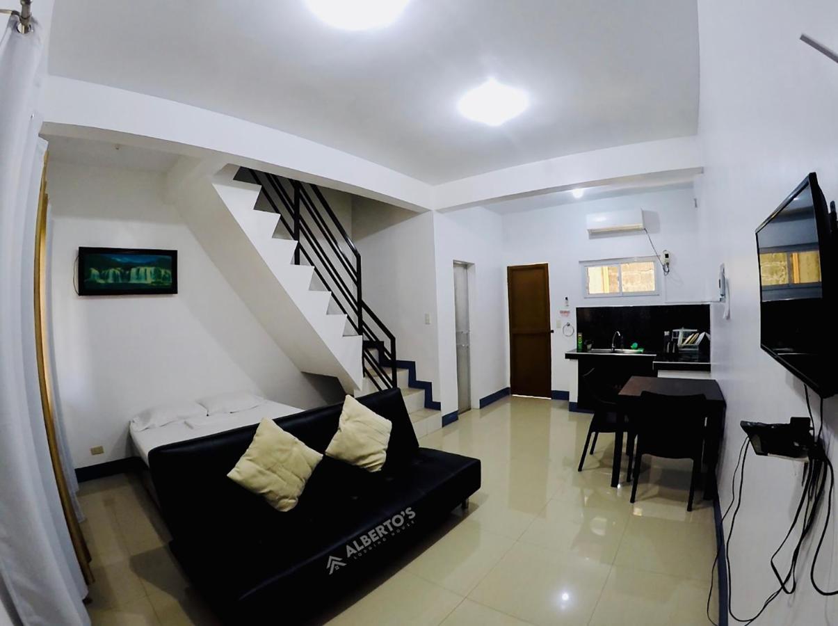 Alberto'S Lodging House Mariveles Exterior photo